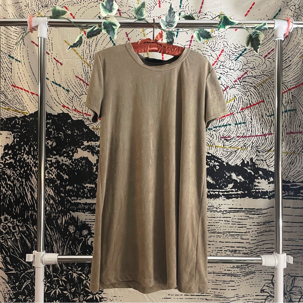 3/$25 ✨ AUDREY3+1 Soft faux-suede shift dress